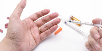 Bleeding,Medical,Personnel,Finger,From,Needle,Stick,Injury,Accident.